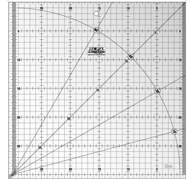 Линейка OLFA MQR-30x30 акриловая прозрачная; 300х300х3мм; нескользящая поверхность (951551)